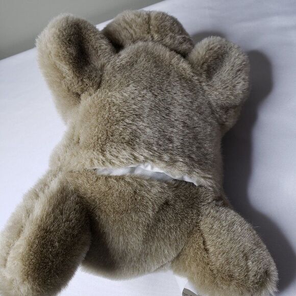 Adorable Vintage ABC Distributing Gray Plush Beaver Hand Puppet Stuffed Animal - Picture 6 of 8